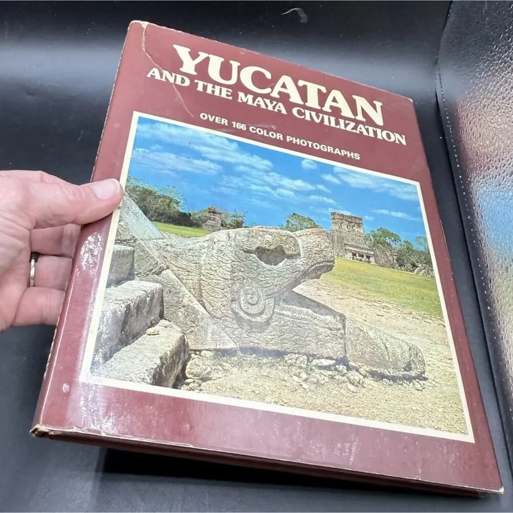 Yucatan And The Maya Civilization - M. Wiesenthal (Hardcover, Dust Jacket, 1978)